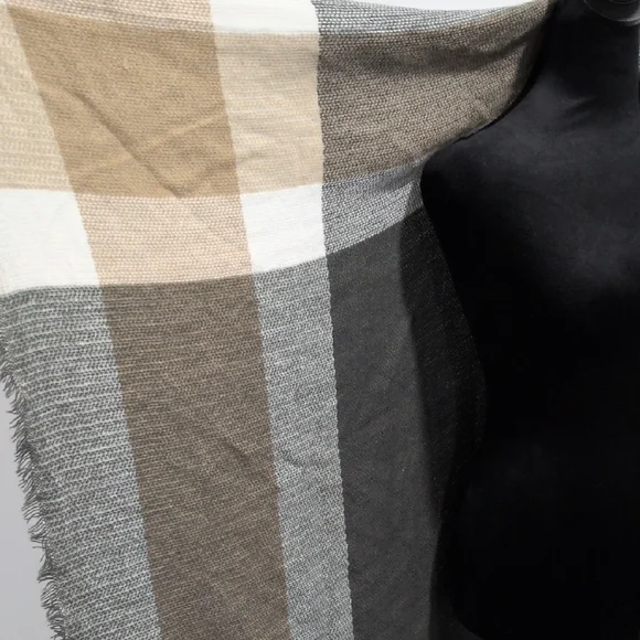 Maurices Gray and Tan Scarf - Picture 3 of 4